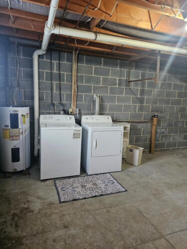 Basement-Laundry-BG-02